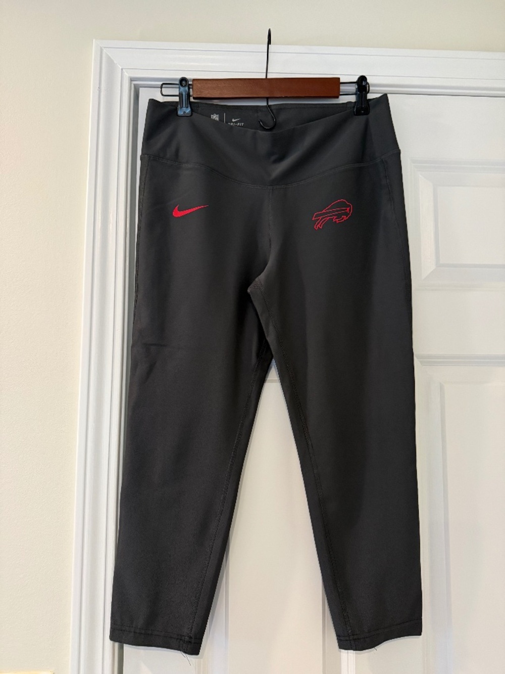 Nike Buffalo Bills Dri-FIT Crop Leggings Size Large NFL Football